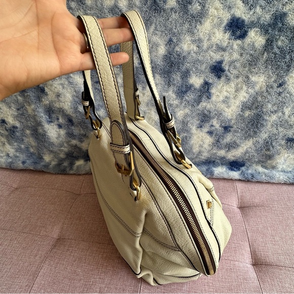 Authentic MCM Elegant Cream Leather Handbag with COA - Picture 3 of 12